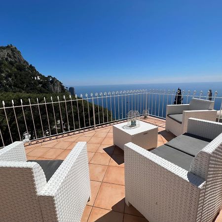 Regina Di Capri - Suite Vista Faraglioni Luaran gambar