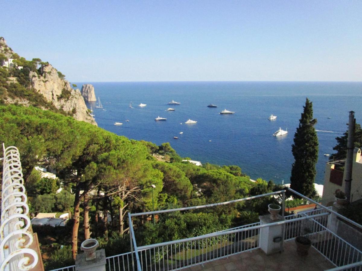 Regina Di Capri - Suite Vista Faraglioni Luaran gambar