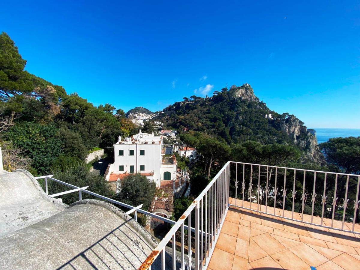 Regina Di Capri - Suite Vista Faraglioni Luaran gambar