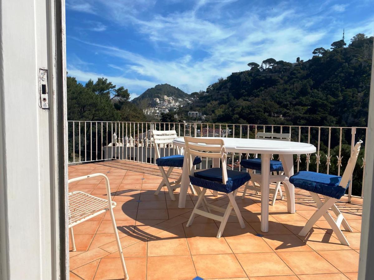 Regina Di Capri - Suite Vista Faraglioni Luaran gambar