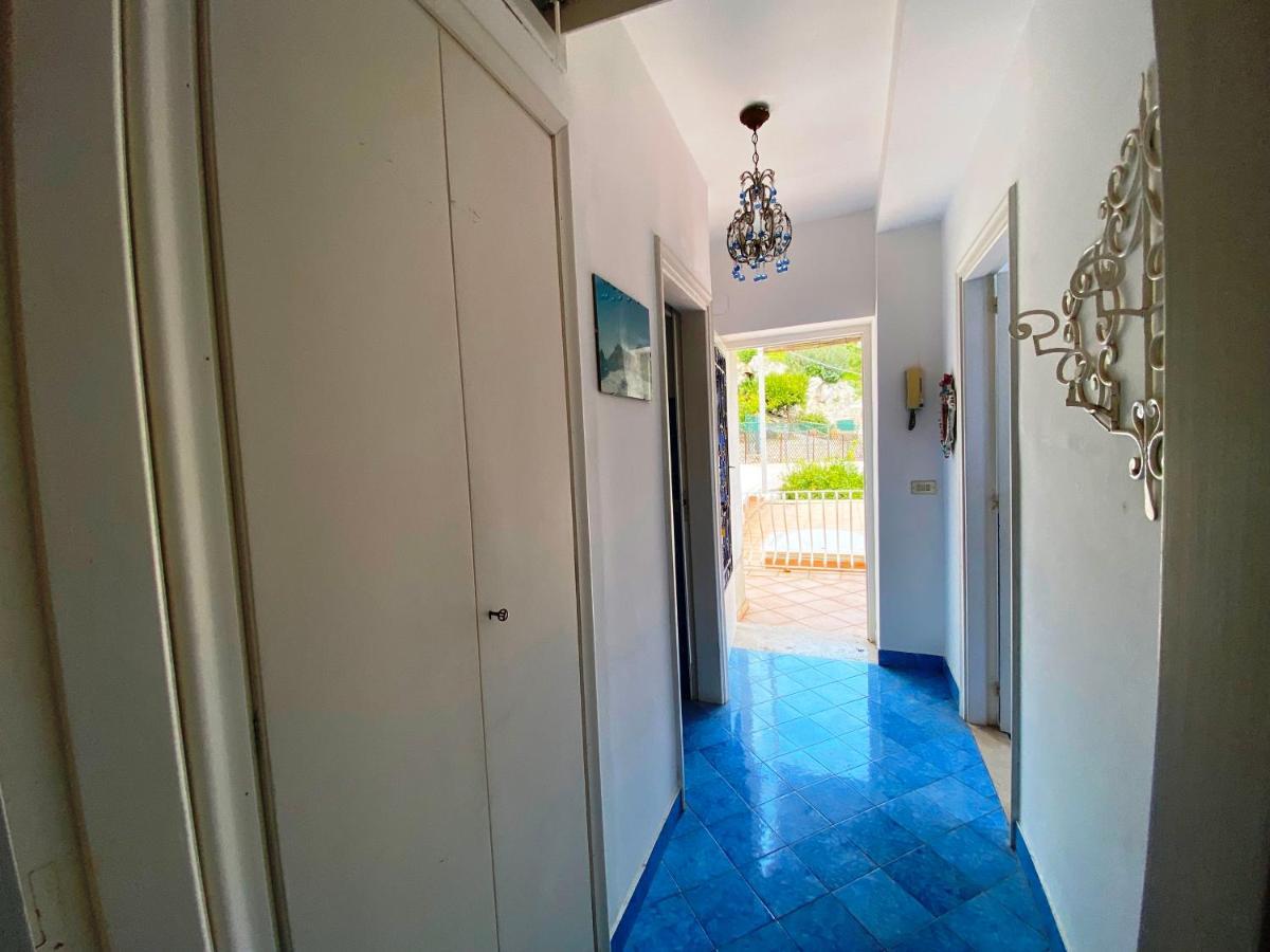Regina Di Capri - Suite Vista Faraglioni Luaran gambar
