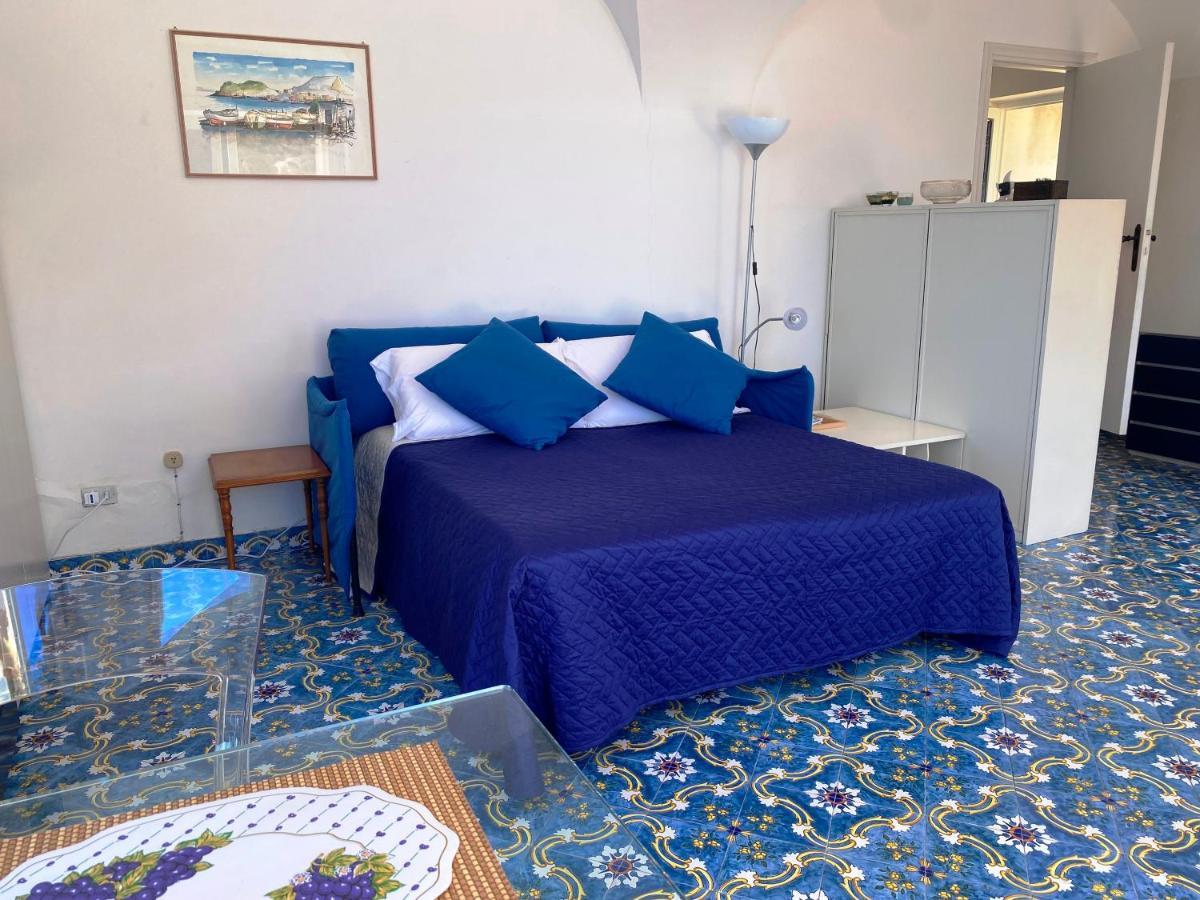 Regina Di Capri - Suite Vista Faraglioni Luaran gambar